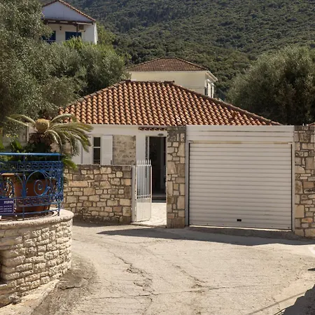 Ithaca Garden Villa, Kiónion