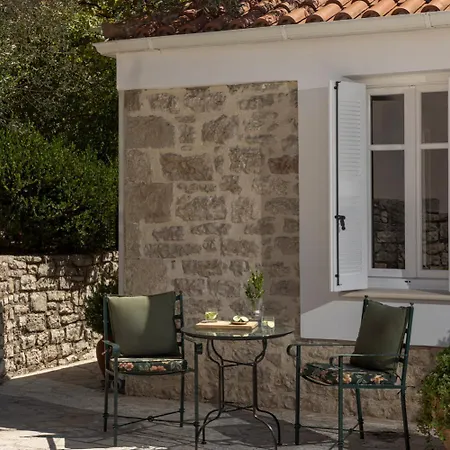 Ithaca Garden Villa,