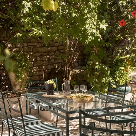 Ithaca Garden Villa, ヴィラ