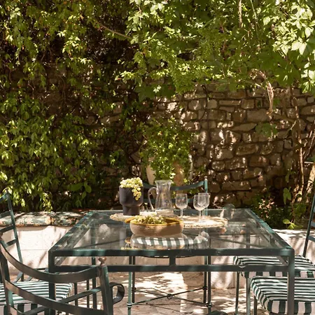 Ithaca Garden Villa, ヴィラ *